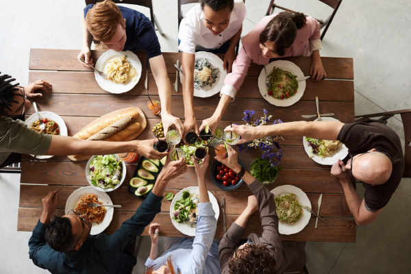 ABD Göç Hizmetleri family dinner